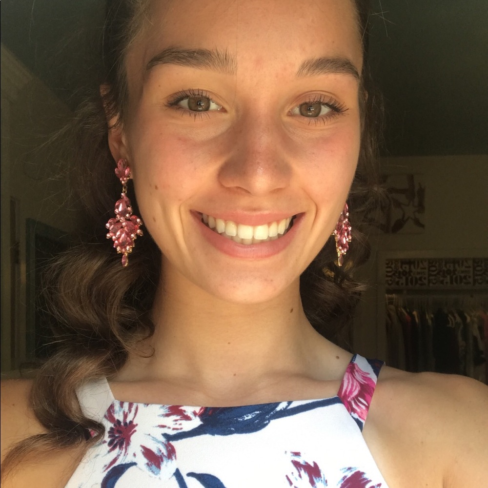 Meet your Posher, Courtney